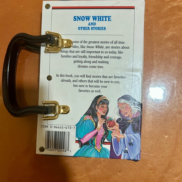 💜Snow White book purse - Picture 3 of 4